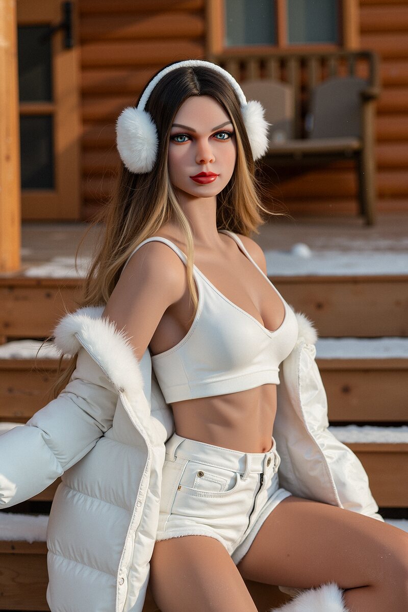 Lebensechte Love Doll im Winter