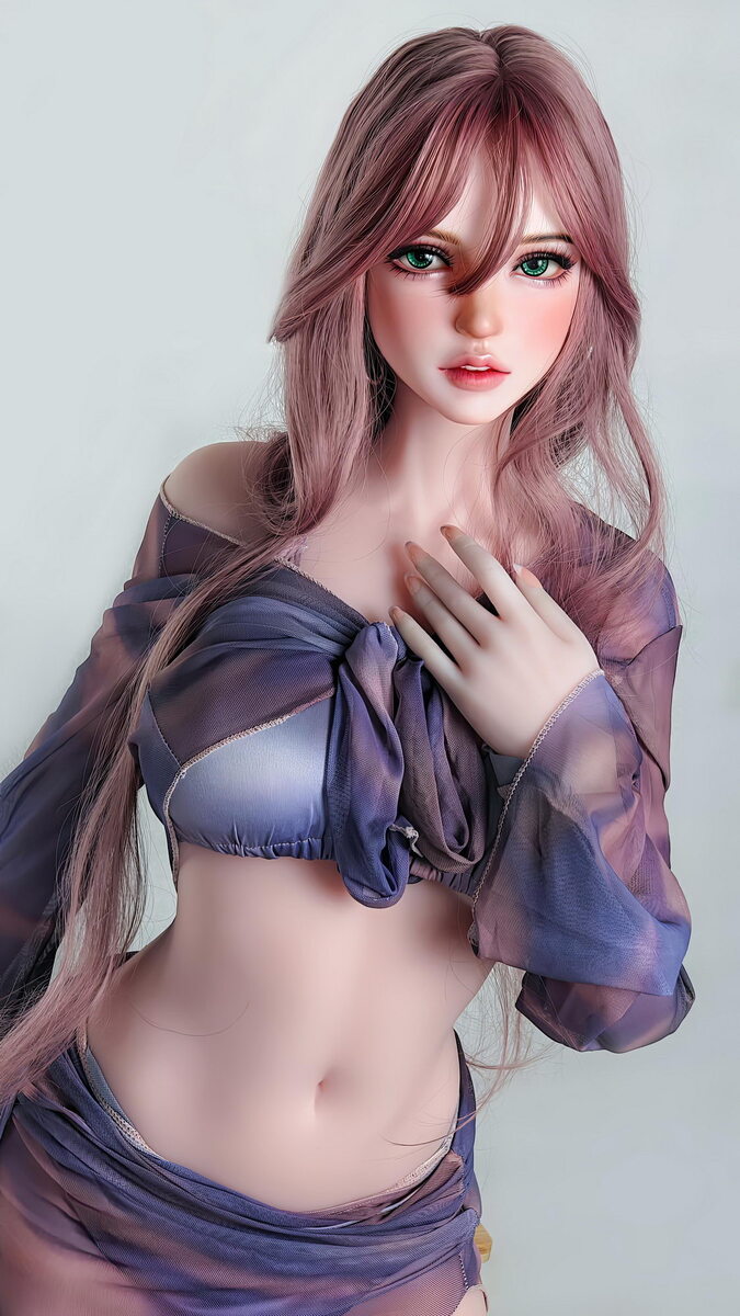 Fein detaillierte Liebes puppe doll
