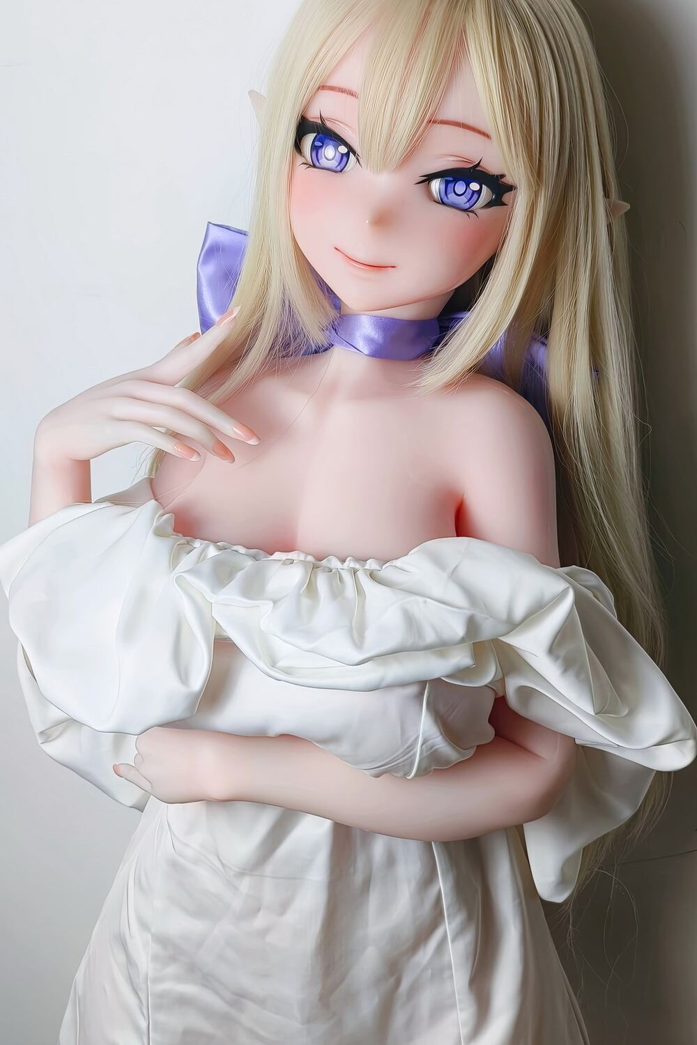 Anime silikon Liebespuppe Rias mit langen blonden Haaren und elfischen Ohren