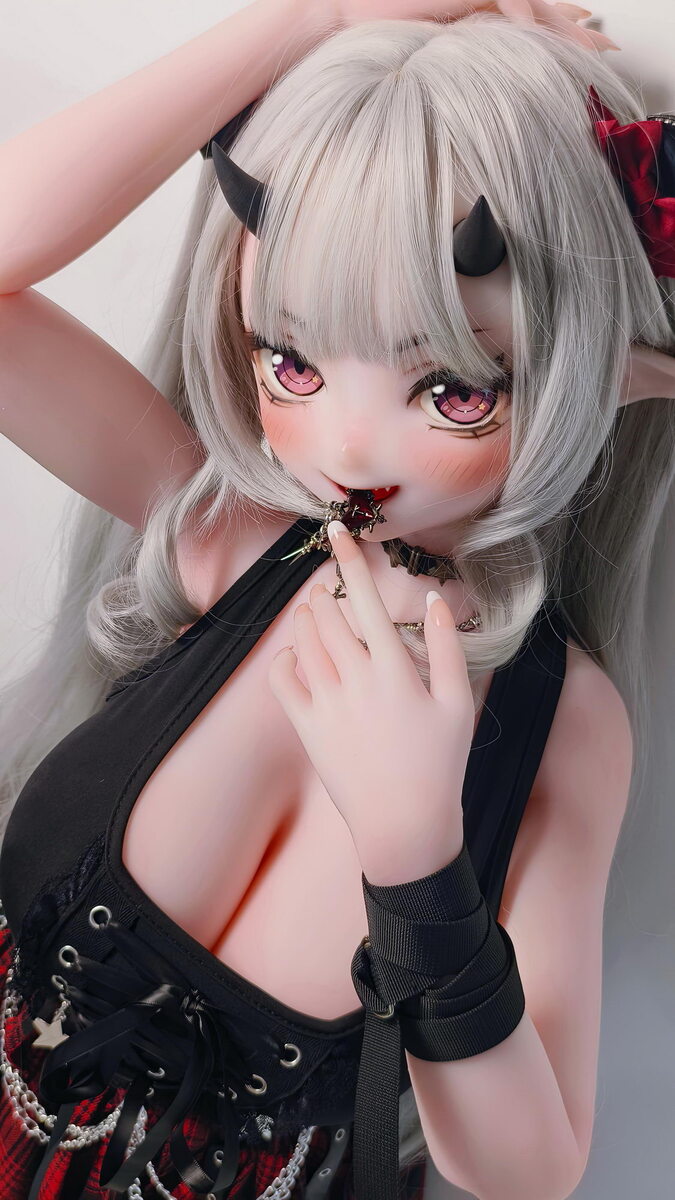 Silikon Sex puppe Tachibana Mano | Rebellisches humorvolles und charmantes Mädchen