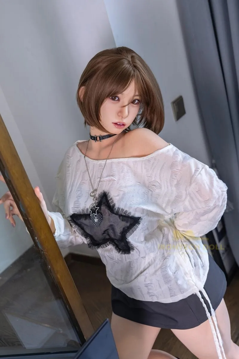 Real sex doll Himari mit modernem Freizeit-Outfit