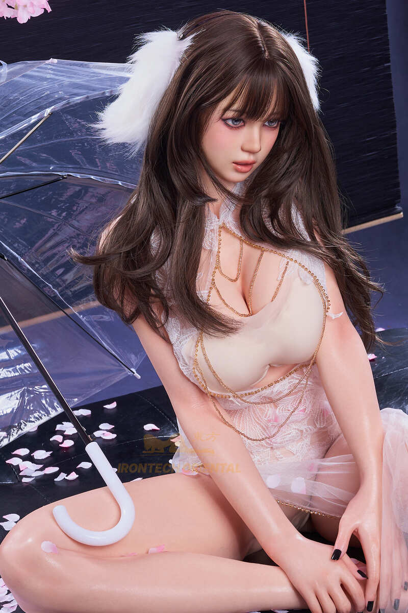 Living japanischen Liebespuppen Melissa mit langen Haaren und romantischem Frühlingsoutfit – hochwertige Silikon Sex Doll mit detailreichem Gesicht
