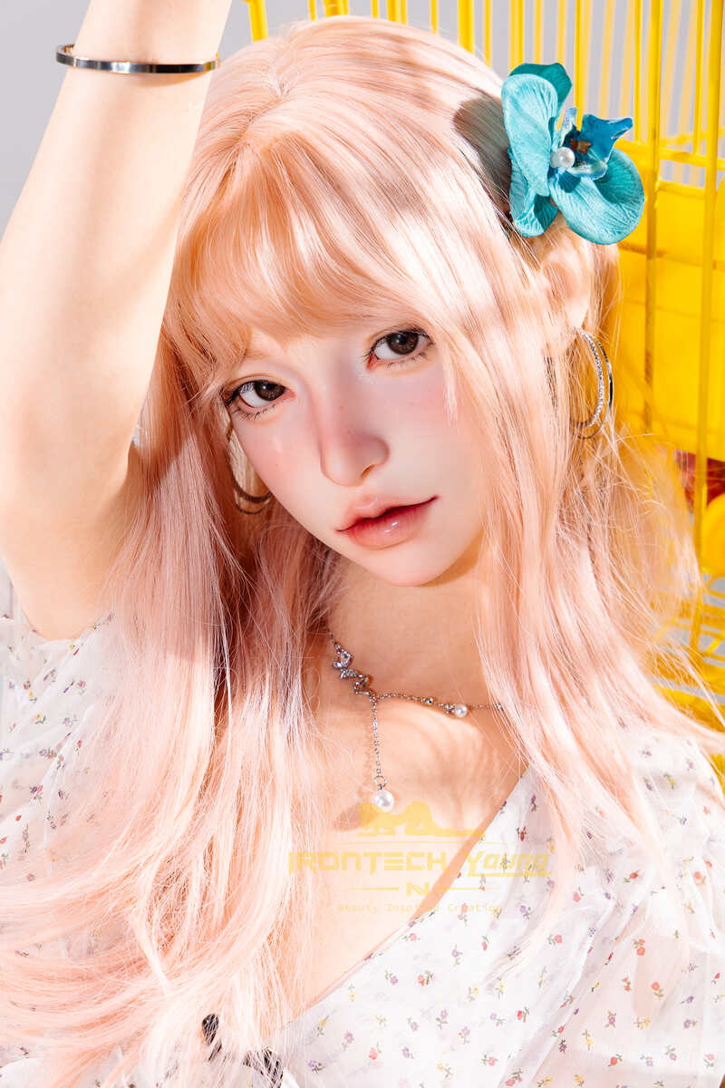 Hyperrealistische sexdoll Mio