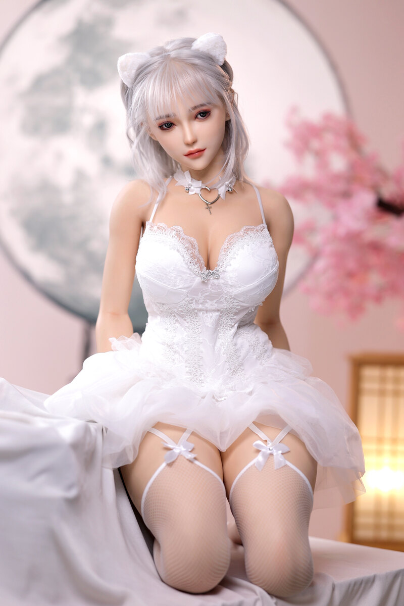 Sexy Love Doll Chushi mit großer Brust, feiner Spitze