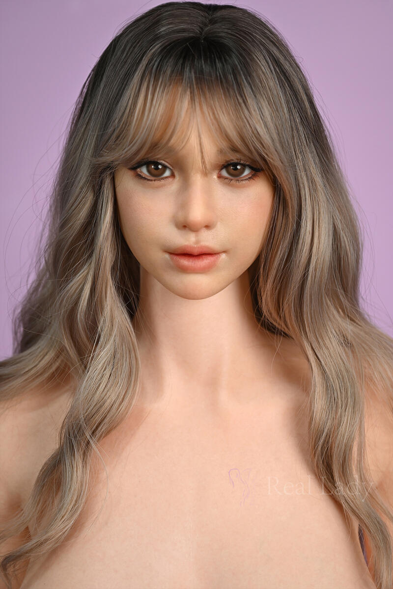 living sex doll Carlee aus RealLady