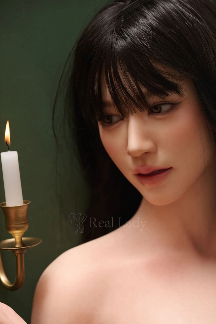 hyperrealistische sexdoll Mandy