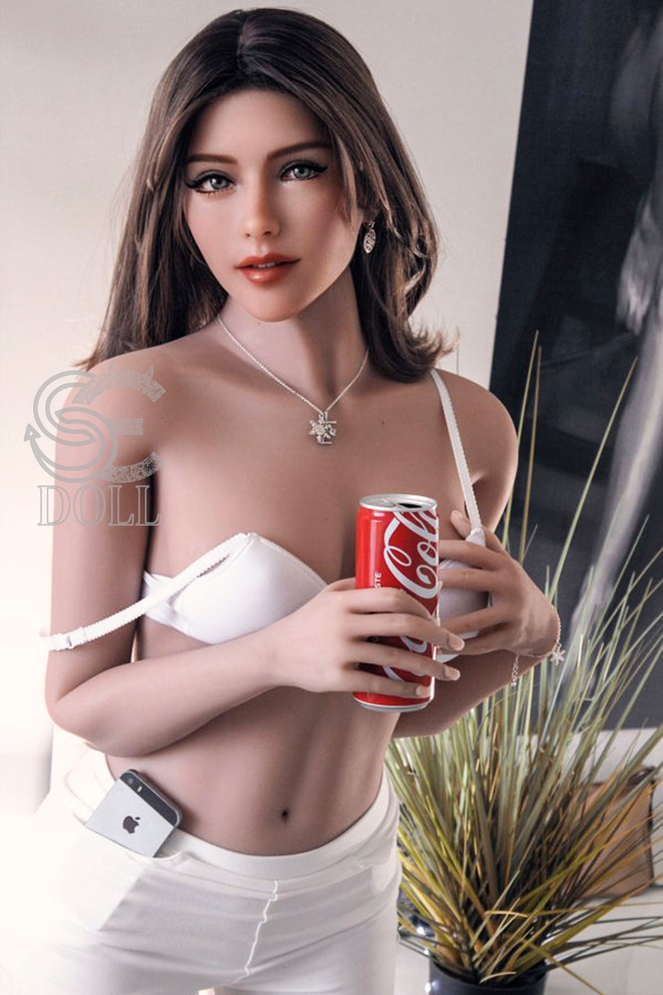 Beauty Love Doll und Coca-Cola