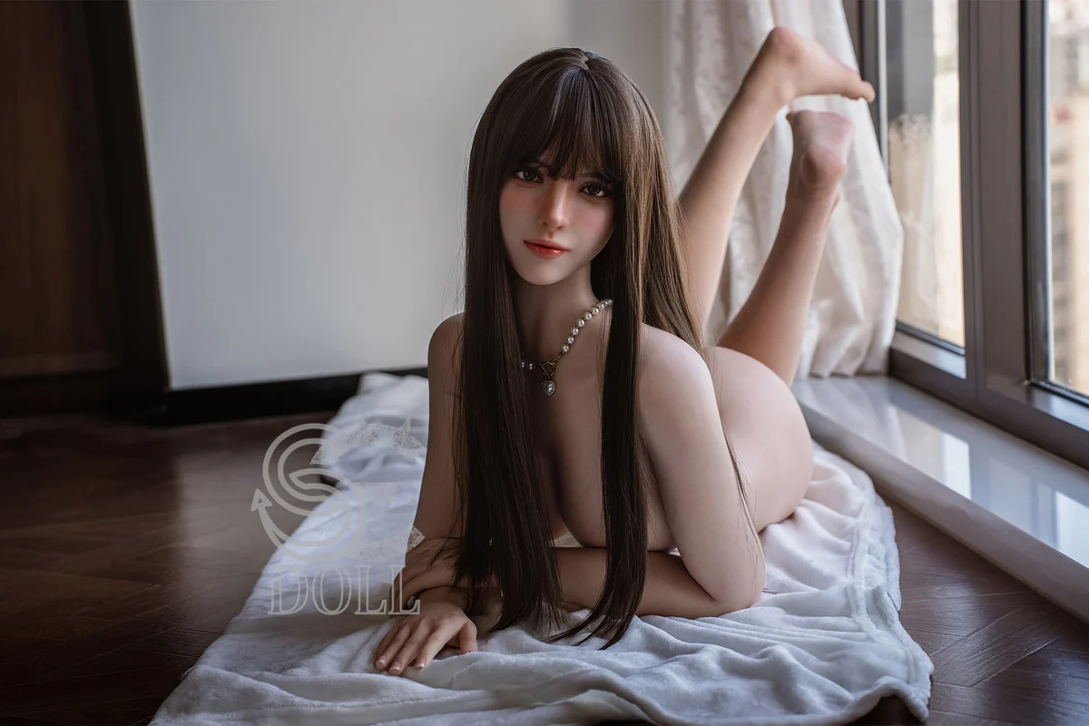 Sinnliche Liebespuppe doll
