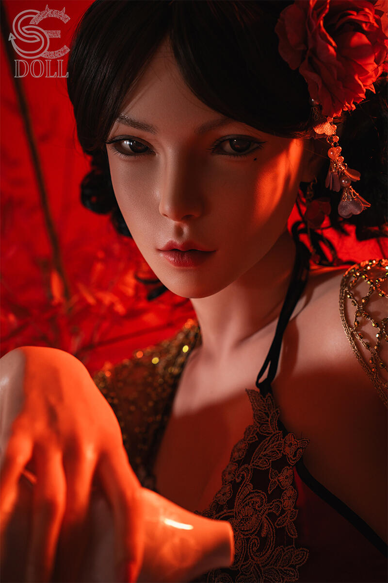 Hyperrealistische Sex Doll frau