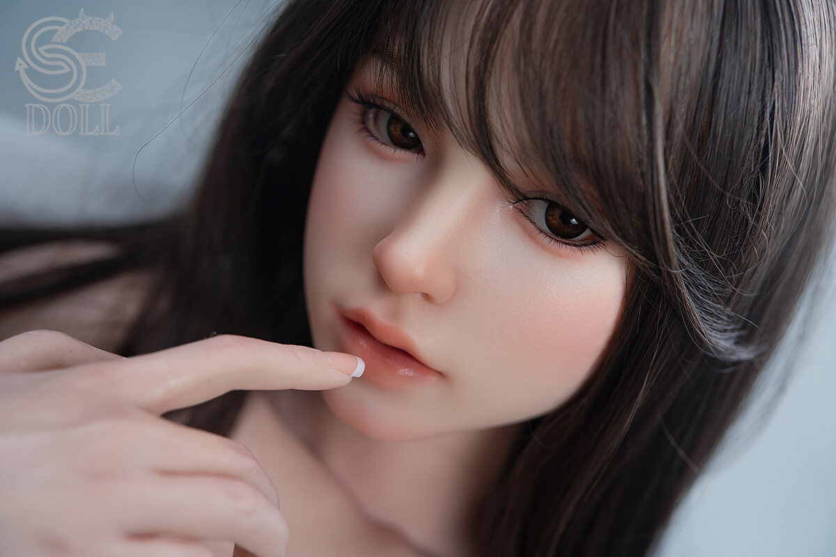 Realitätsnahe Augen bei Sex puppe