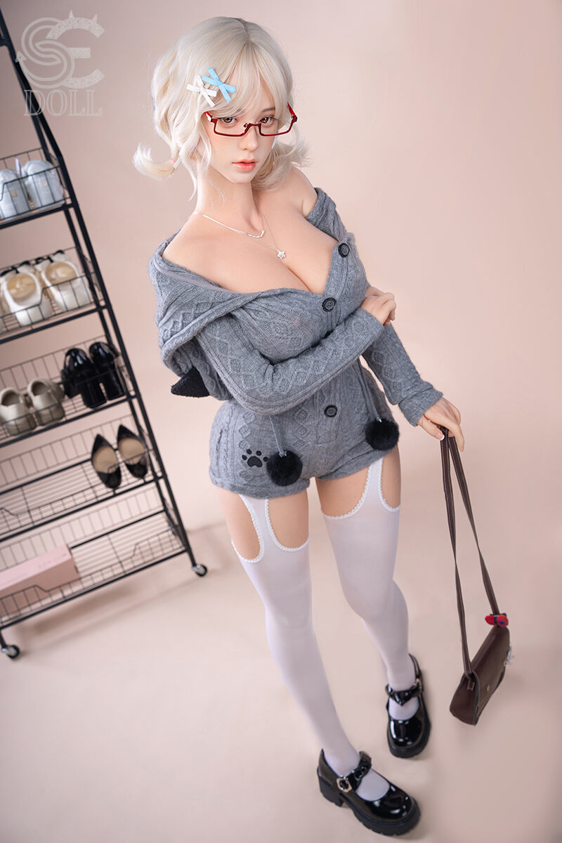 sexdoll Scorpio erwacht zum leben