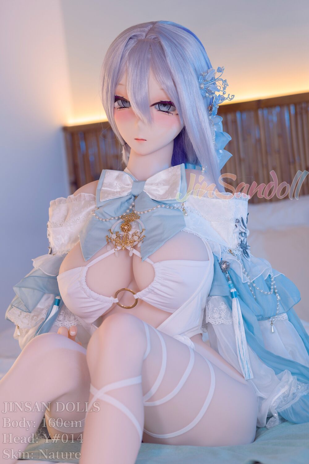 Anime Sexpuppe Y014 mit langen silberblauen Haaren