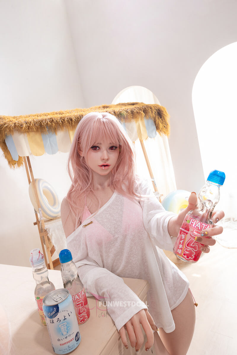 Lovedoll Brianna im modernen Look