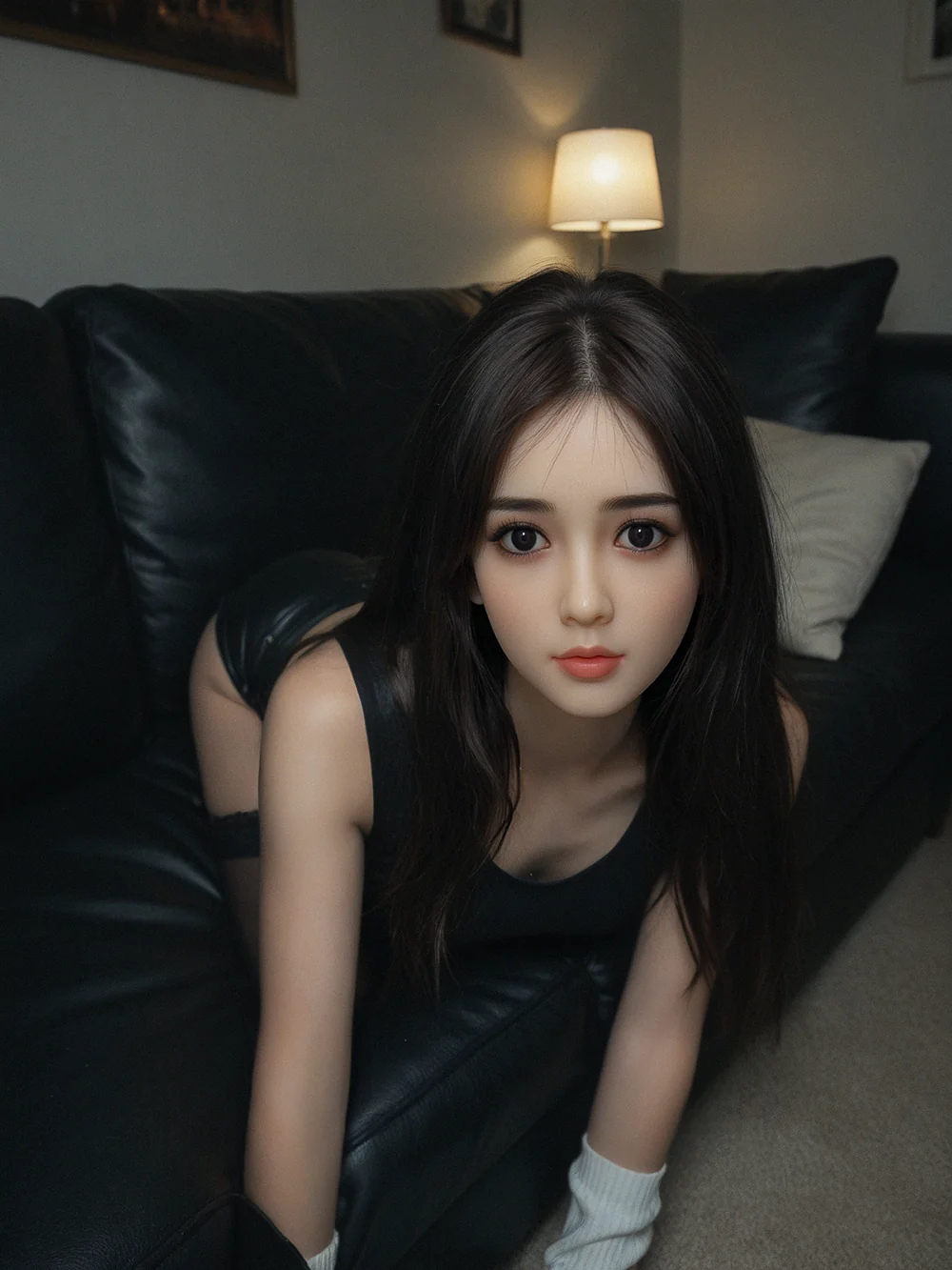 Nahaufnahme Gesicht Sex puppe Masumi mit sanften Augen